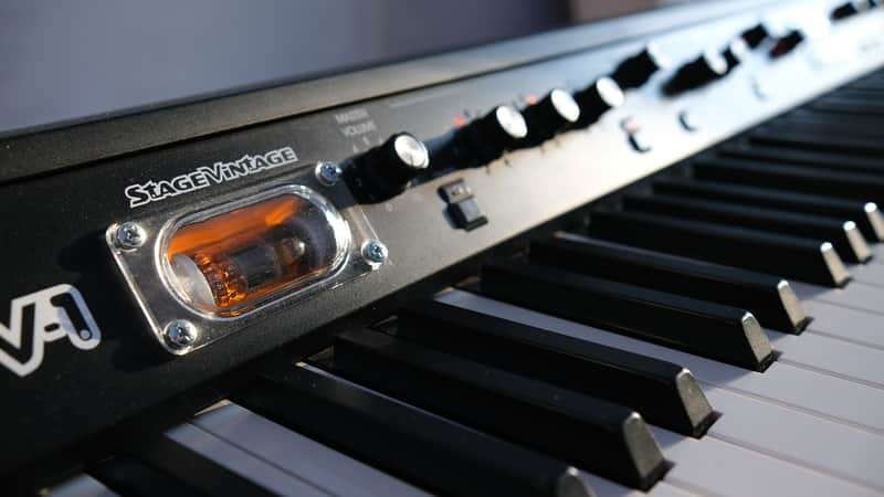 Korg SV-1 88 Inclusief tas en accessoires, 88 toetsen, Korg, Ophalen of Verzenden, Zo goed als nieuw