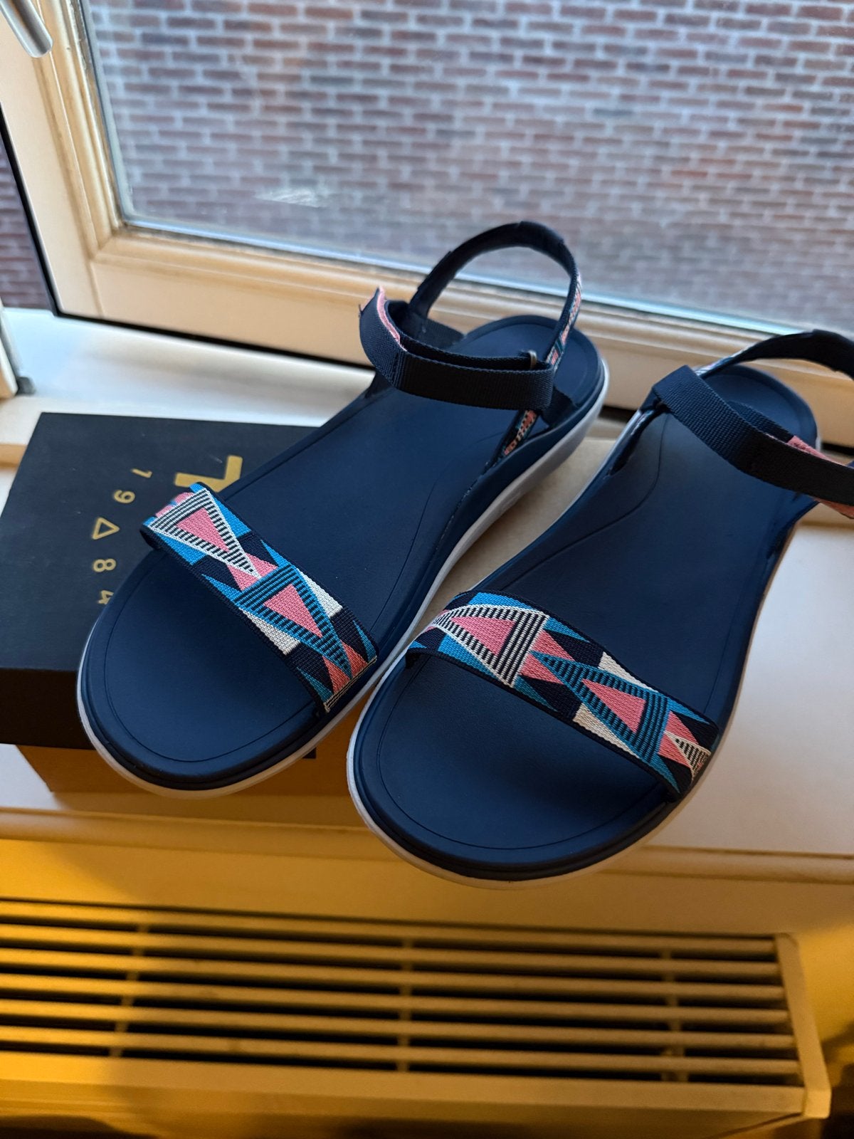 Teva Terra-Float Nova Sandalen - Nieuw in doos, Kleding | Dames, Schoenen, Ophalen of Verzenden, Nieuw, Blauw, Sandalen of Muiltjes