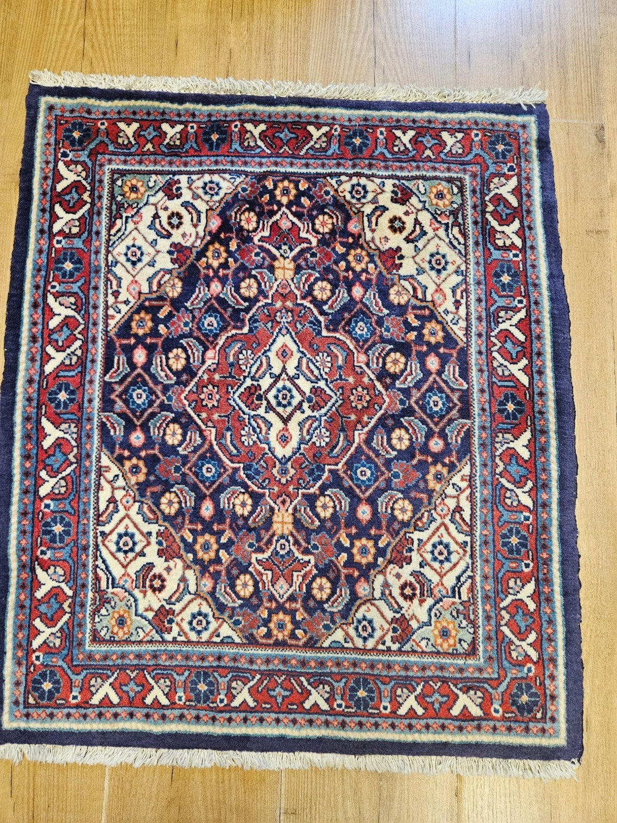 handgeknoopt perzisch tapijt sarough 79x70, Huis en Inrichting, Stoffering | Tapijten en Kleden, Info@SlatsAntiek.nl, Crème, 50 tot 100 cm