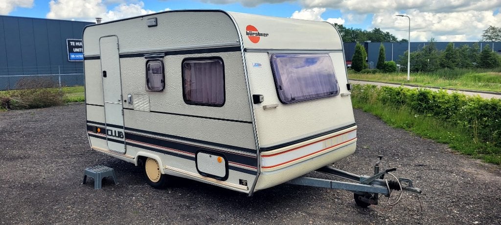 Bürstner Club, Caravans en Kamperen, Caravans, Openslaande ramen, Overige typen, Standaardzit, Bedrijf