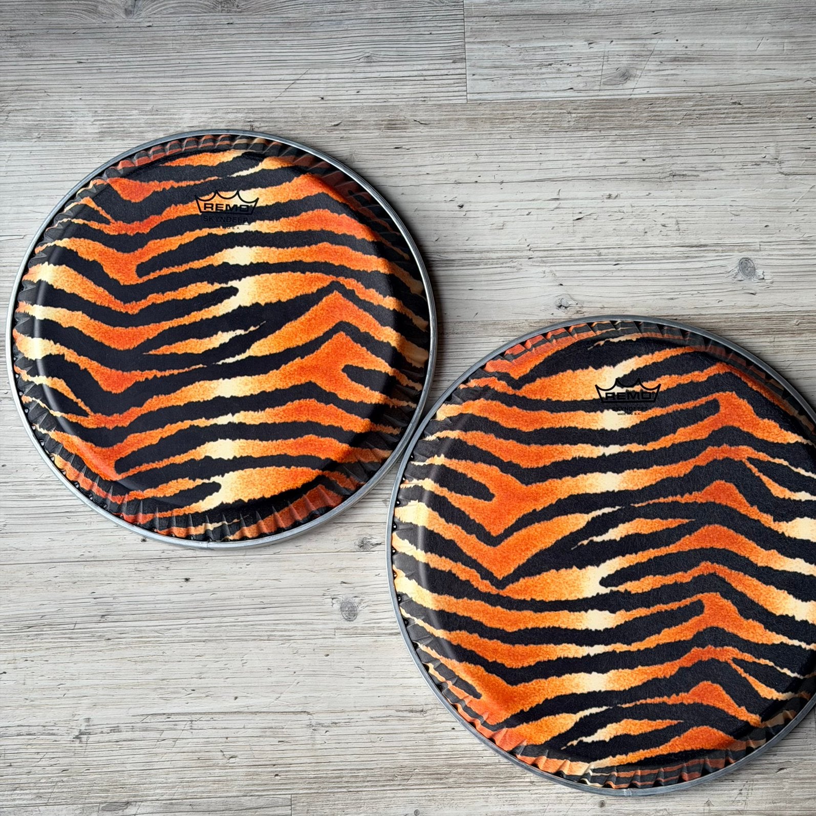 Nieuw: Remo Skyndeep Tiger Stripe 11” en 12,5” conga vellen, Muziek en Instrumenten, Percussie, Ophalen, Nieuw, Trommel
