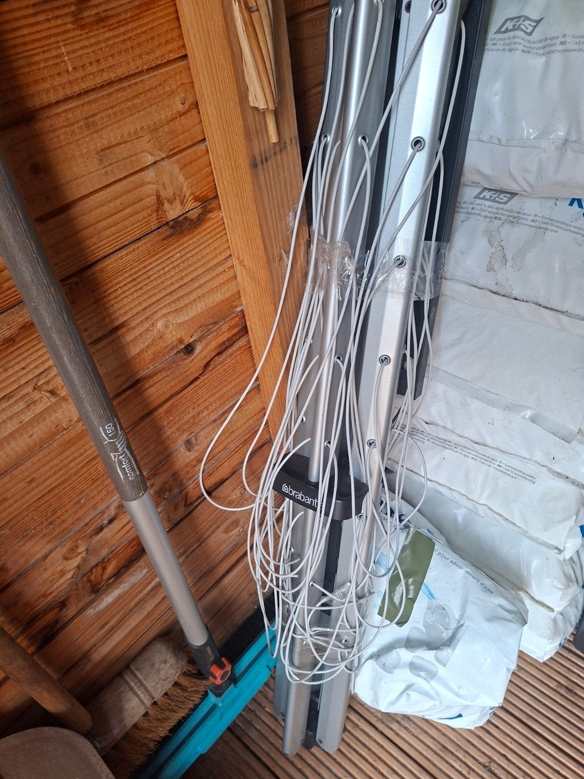 Brabantia WallFix Droogrek - 24 meter, met opbergbox, Tuin en Terras, Ophalen, Zo goed als nieuw, Droogmolen