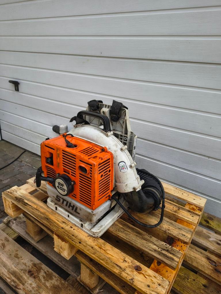 Stihl br400 bladblazer, Tuin en Terras, Bladblazers, Ophalen, Benzine, Gebruikt, Ruggedragen