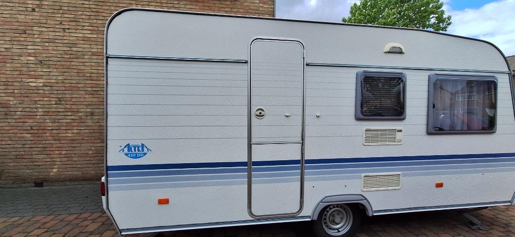 Adria Altea 430 DD  met alle bijbehoren., Disselslot, Treinzit, 750 - 1000 kg, Particulier