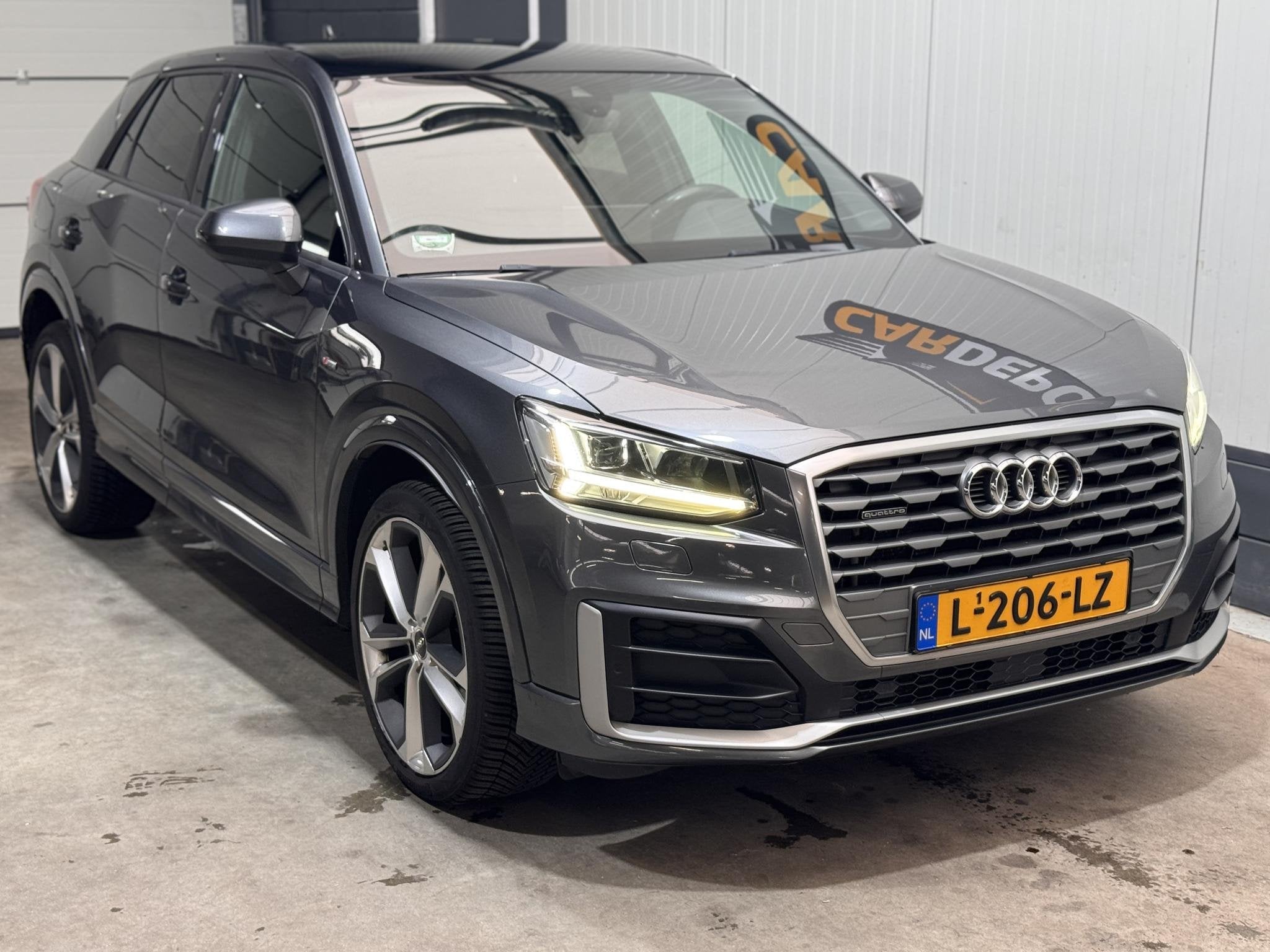 Audi Q2 2.0 TFSI quattro Sport Edition #1, Auto's, Automaat, Gebruikt, 1984 cc, Vierwielaandrijving