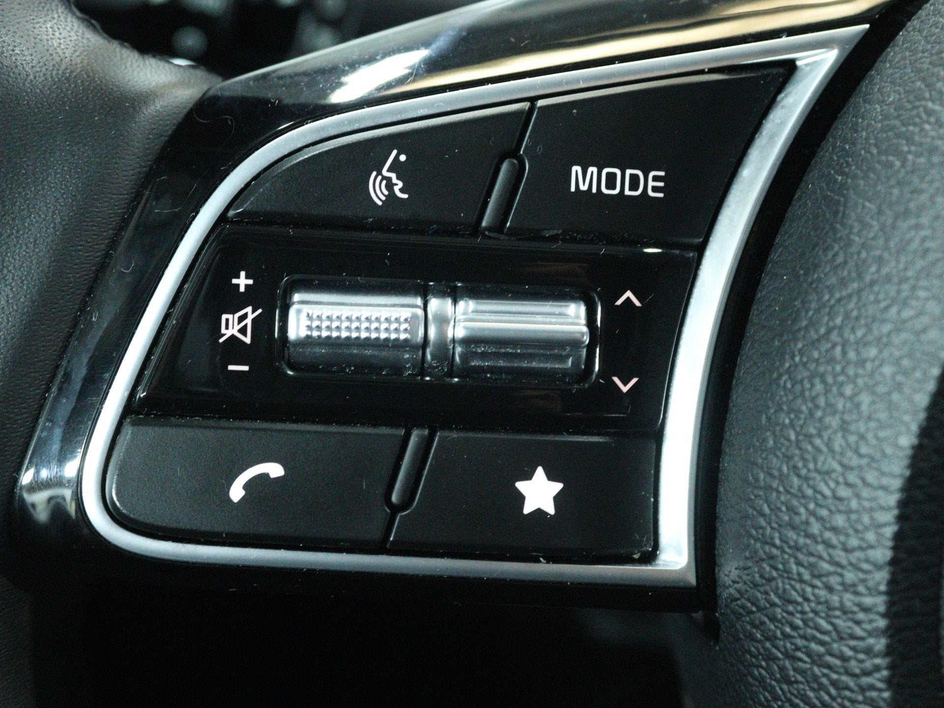 Foto 7 van Kia Ceed Sportswagon 1.0 T-GDi DynamicPlusLine | Stuur-/Stoe