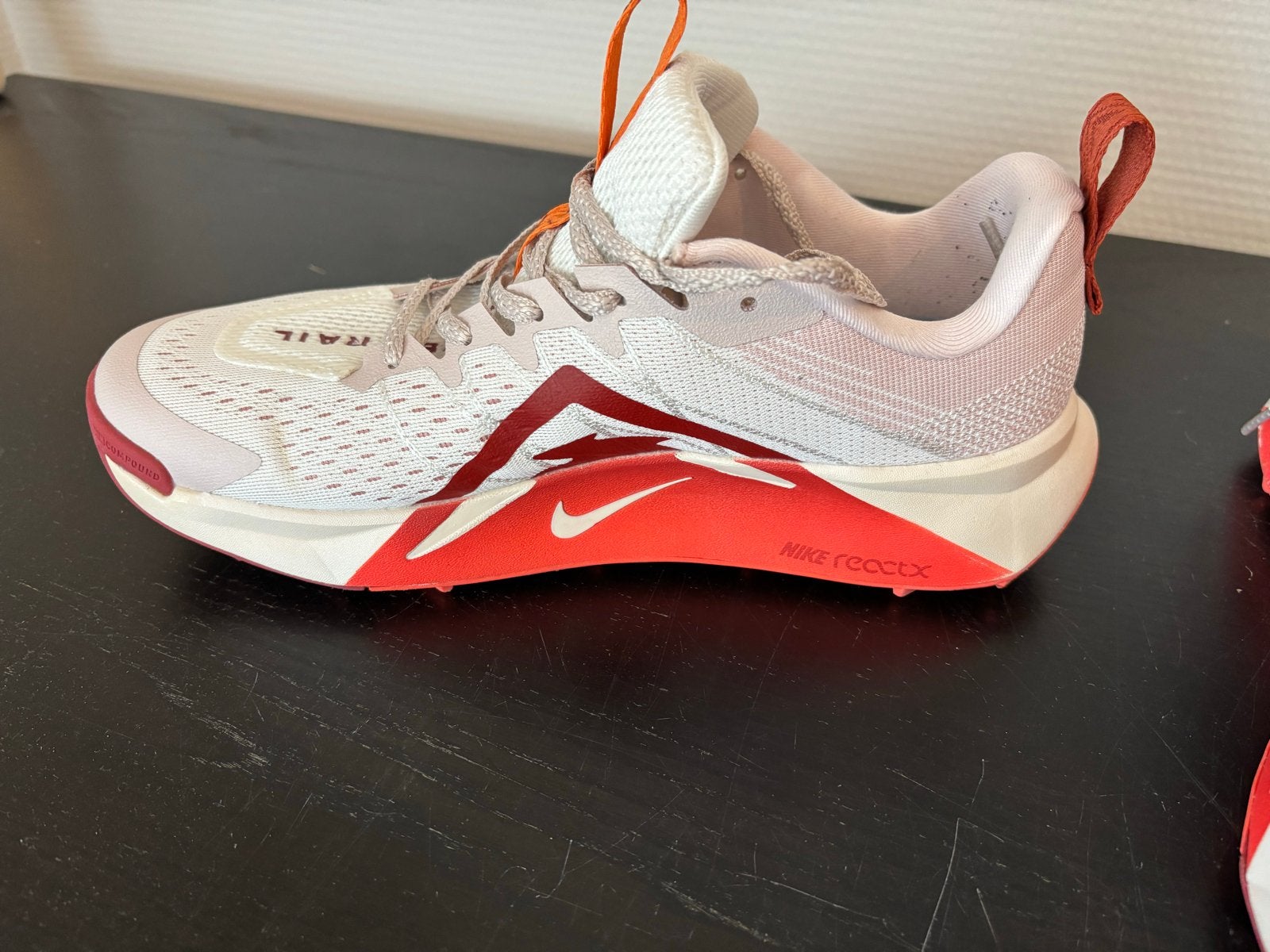 Z.g.a.n. Nike Wildhorse 10 - 2x gedragen, Ophalen of Verzenden, Zo goed als nieuw, Wit, Sportschoenen