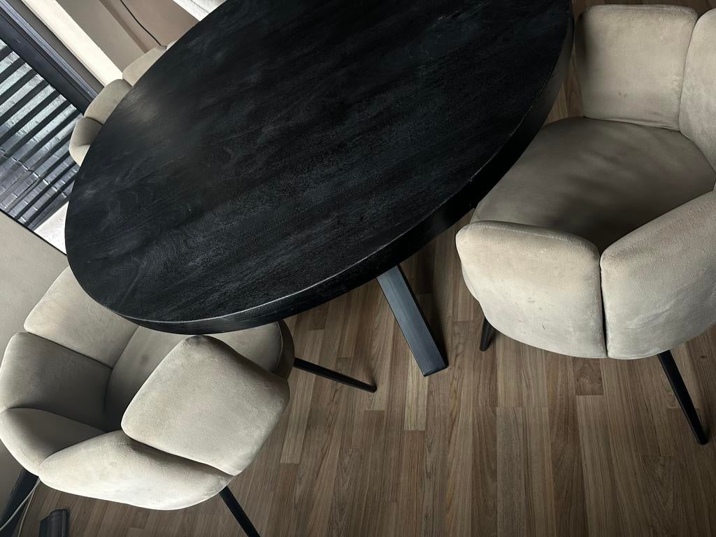 Eettafel mango hout 130cm met stoelen, Huis en Inrichting, Ophalen, Zo goed als nieuw, 4 tot 6 stoelen