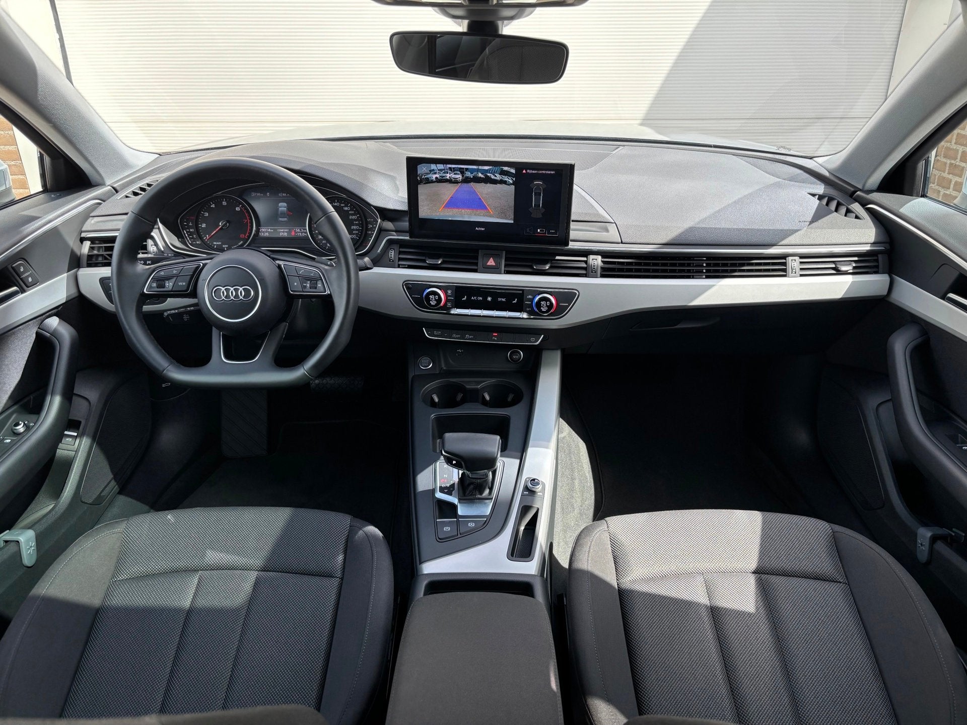 Audi A4 Limousine 40 TFSI Pro Line 204PK|LED|Camera|1e eig., Auto's, Audi, Stof, Gebruikt, Euro 6, 4 cilinders