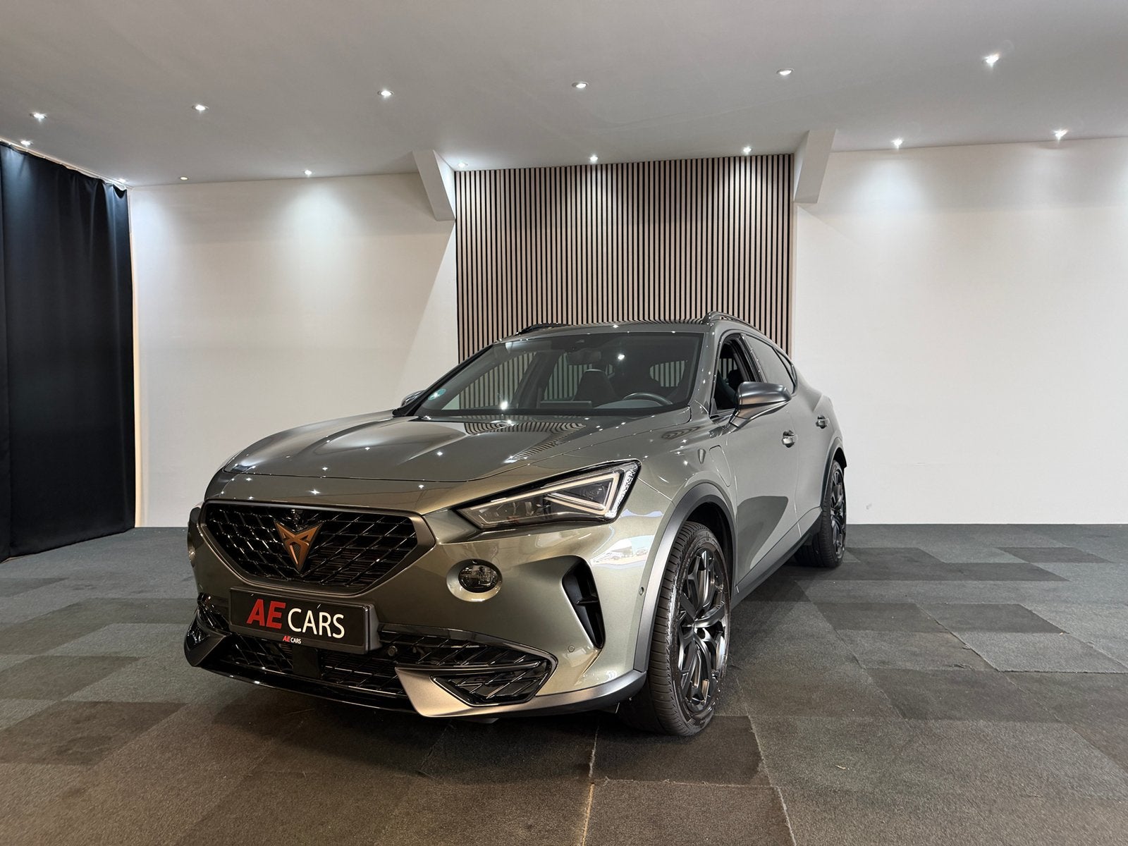 CUPRA Formentor 1.4 e-Hybrid VZ Tribe Edition pano 360C Memo, 1498 cc, Formentor, 245 pk, Bedrijf