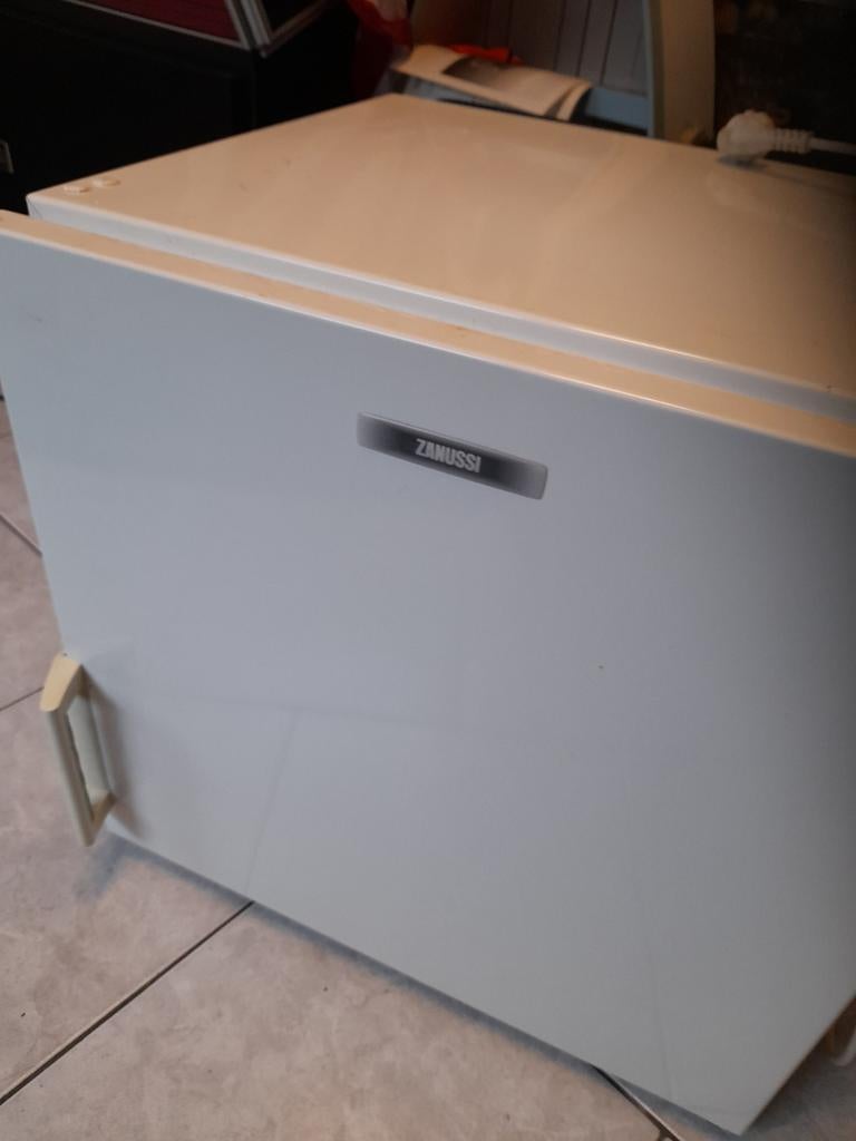 Zanussi vriezerCompact en Betrouwbaar, 85 tot 120 cm, Gebruikt, 75 tot 100 liter, Ophalen of Verzenden