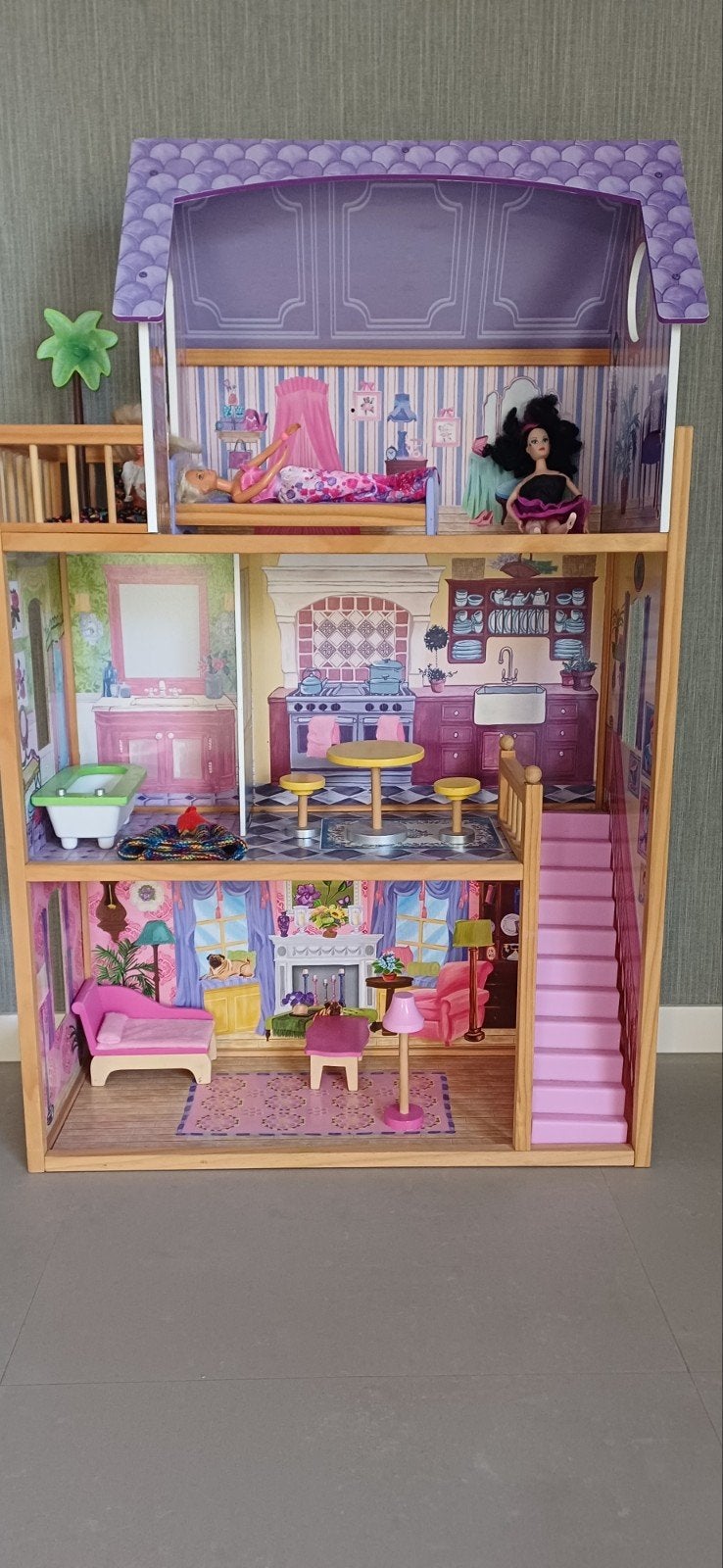 Groot Barbiehuis met meubels en 3 Barbiepoppen, Kinderen en Baby's, Speelgoed | Poppen, Ophalen, Gebruikt, Barbie