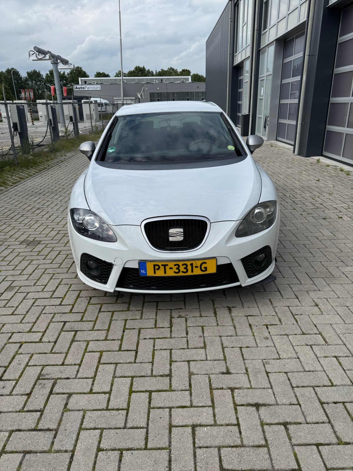 Seat Leon 2.0 TDI 103KW CR 2012 Wit | EXPORT mogelijk, 1280 kg, 4 cilinders, Leon, Wit
