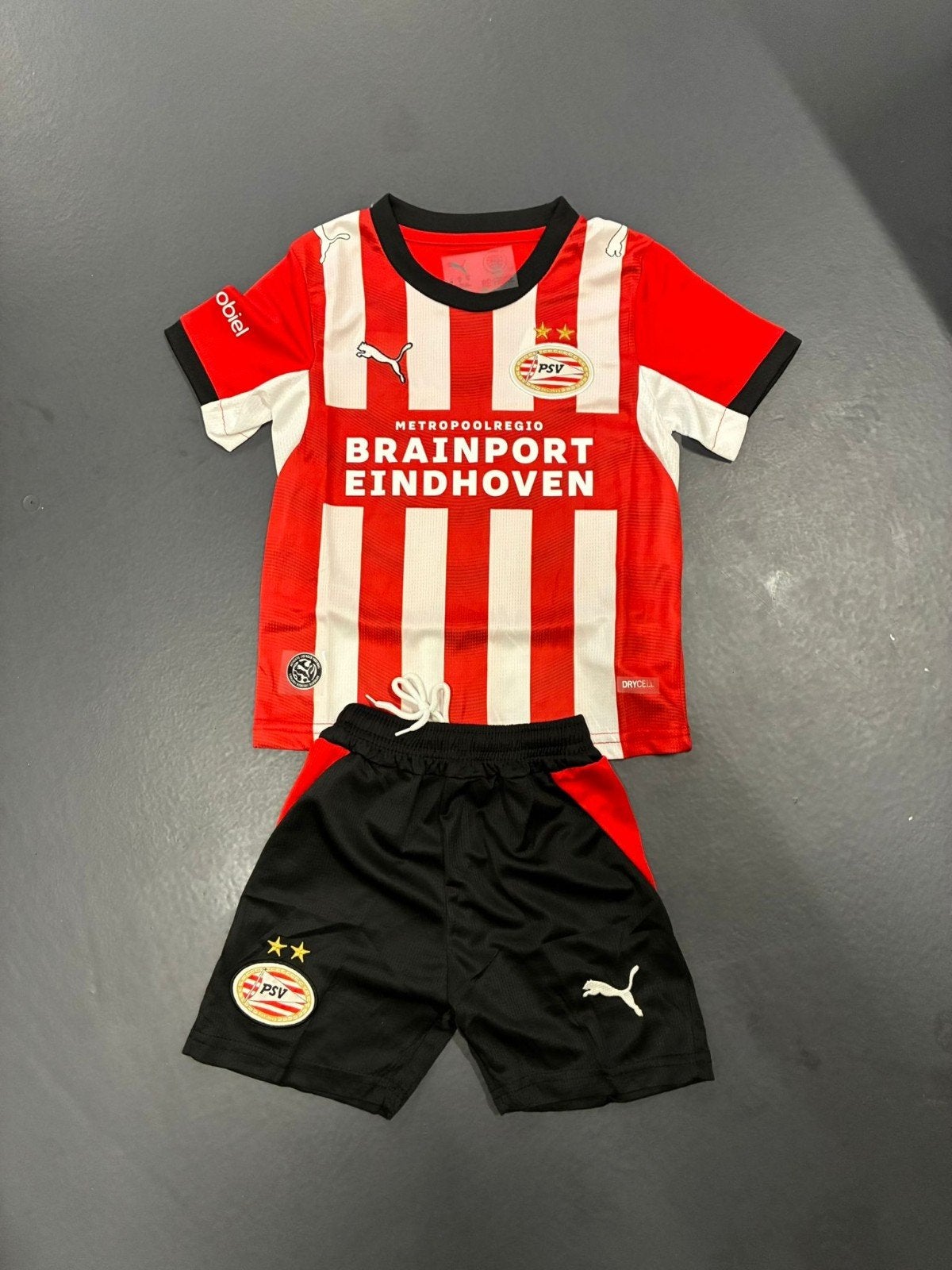 Nieuwste PSV kindersetje thuis & uit setjes, Maat XS of kleiner, Verzenden, Nieuw, Shirt