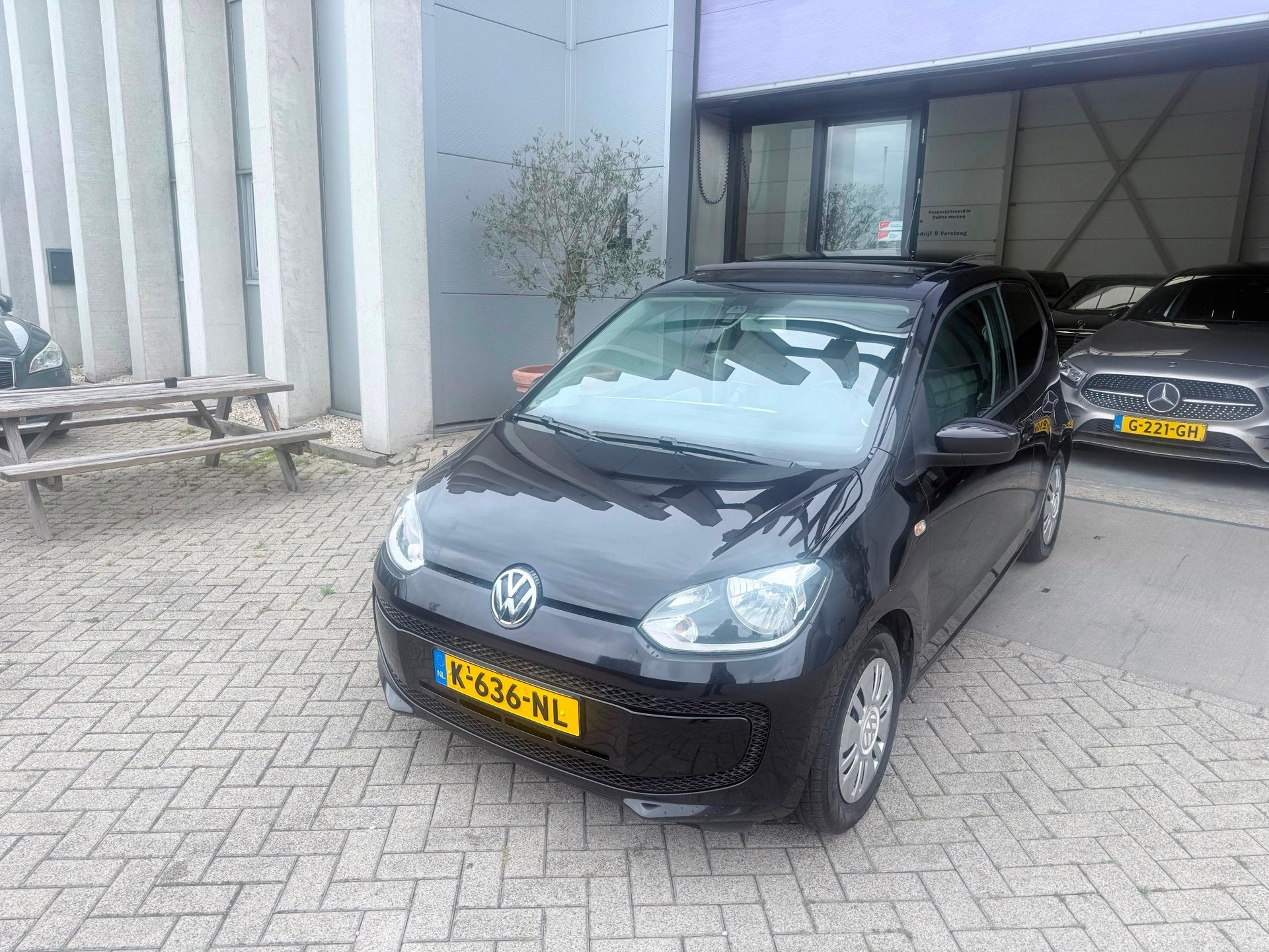 Volkswagen Up! 1.0 move up! BlueMotion AIRCO! PANO! NAVI! IN, Voorwielaandrijving, Euro 5, Stof, Gebruikt