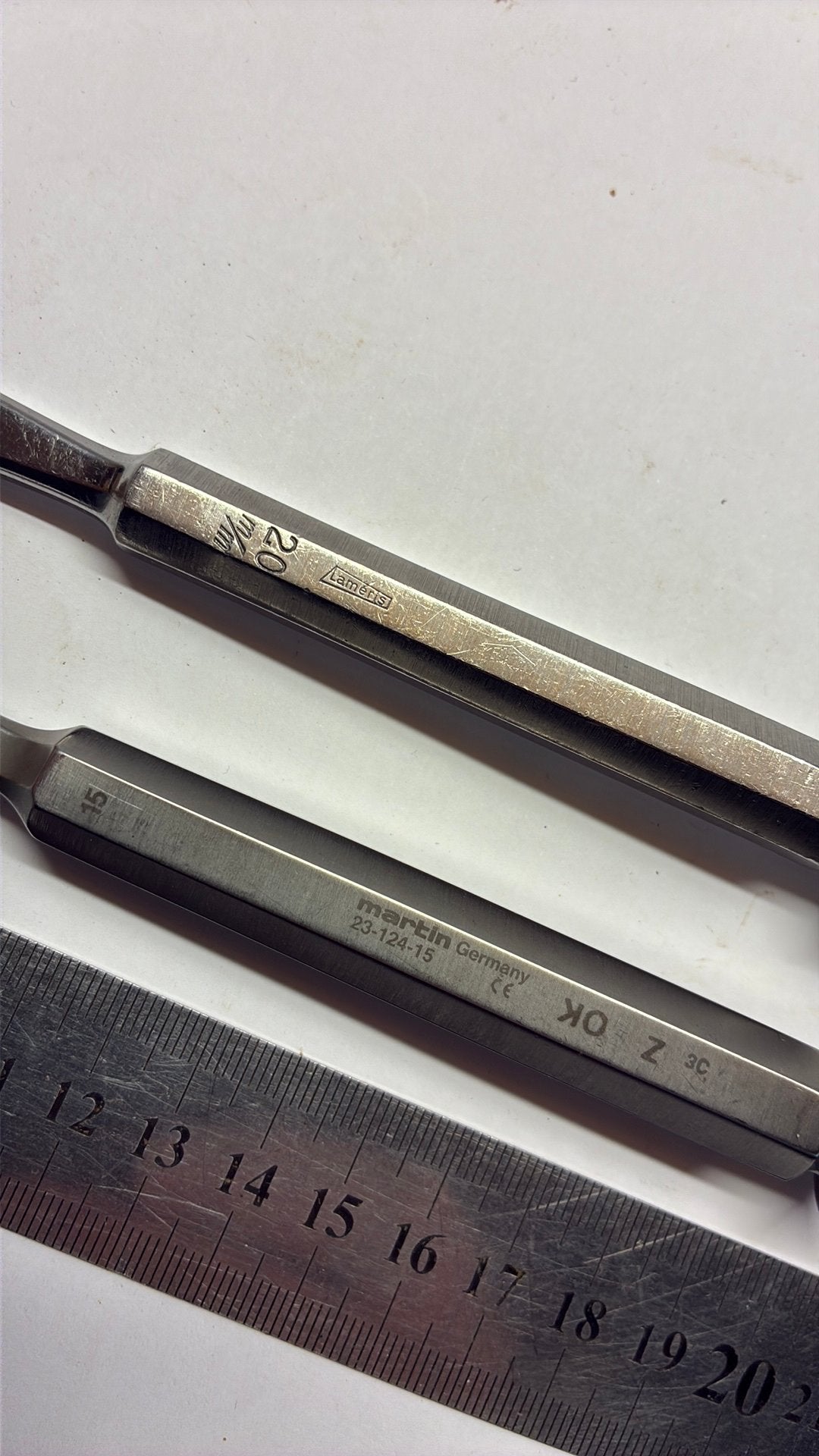 2 beitels rvs ( medisch gereedschap ), Ophalen of Verzenden
