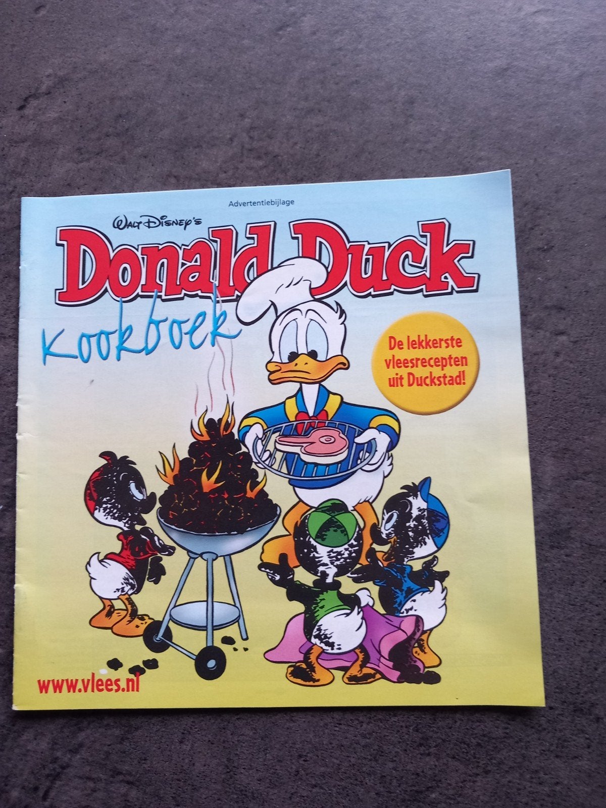 Donald Duck Kookboek - De lekkerste vleesrecepten, Boeken, Gelezen, Hoofdgerechten, Walt Disney, Ophalen of Verzenden