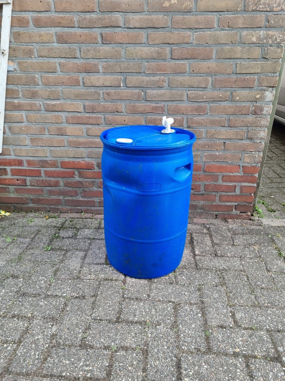 Blauwe ton 60L, Tuin en Terras, 150 liter of meer, Ophalen