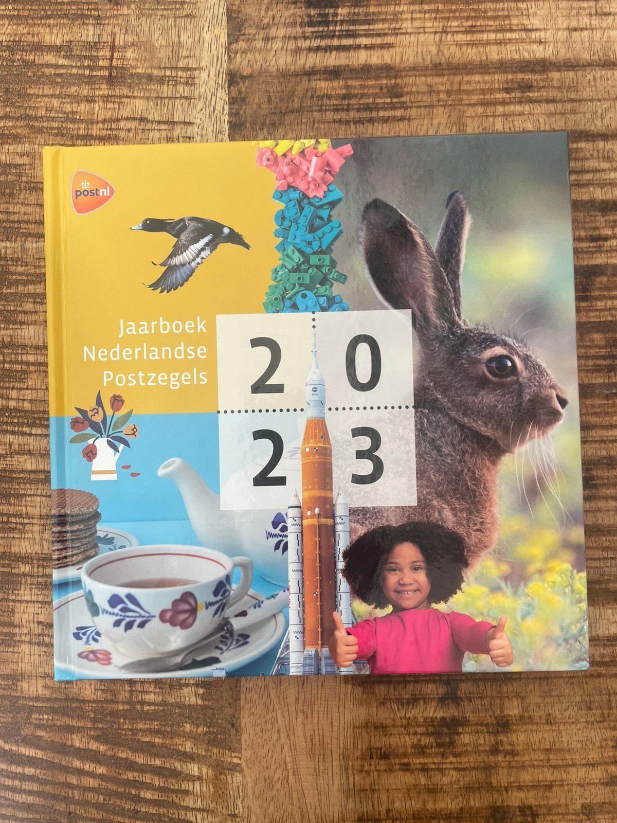 Nederland Jaarboek 2023 Nu €105,00. Compleet met Zegels. PF., Postzegels en Munten, Ophalen of Verzenden, Na 1940, Postfris