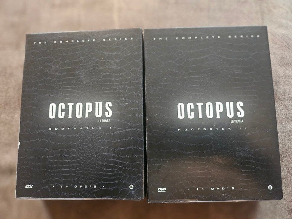 Octopus: The Complete Series DVD Boxset (25 discs), Gebruikt, Misdaad, Nederlands, Ophalen of Verzenden