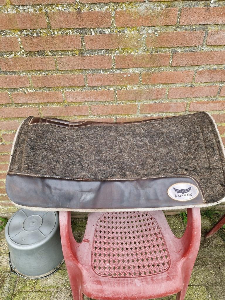 Westernpad /Relentless, Dieren en Toebehoren, Full (L), Ophalen, Gebruikt