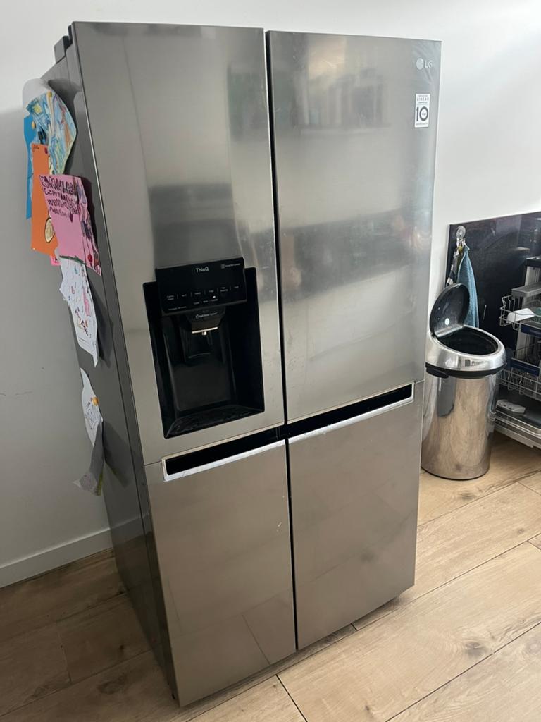 LG Amerikaanse koelkast + Dispenser ijs/water pas 5 jaar oud, 200 liter of meer, 60 cm of meer, Met aparte vriezer, Niet werkend