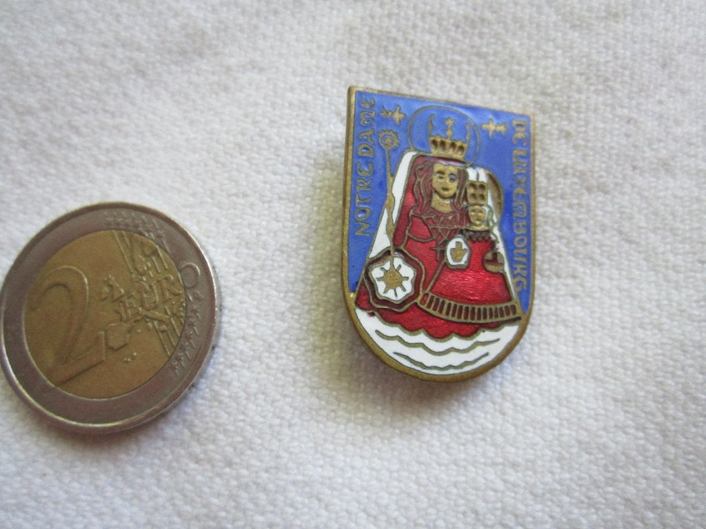 33.  Prachtige oude broche, Maria, Ophalen, Overige materialen, Broche
