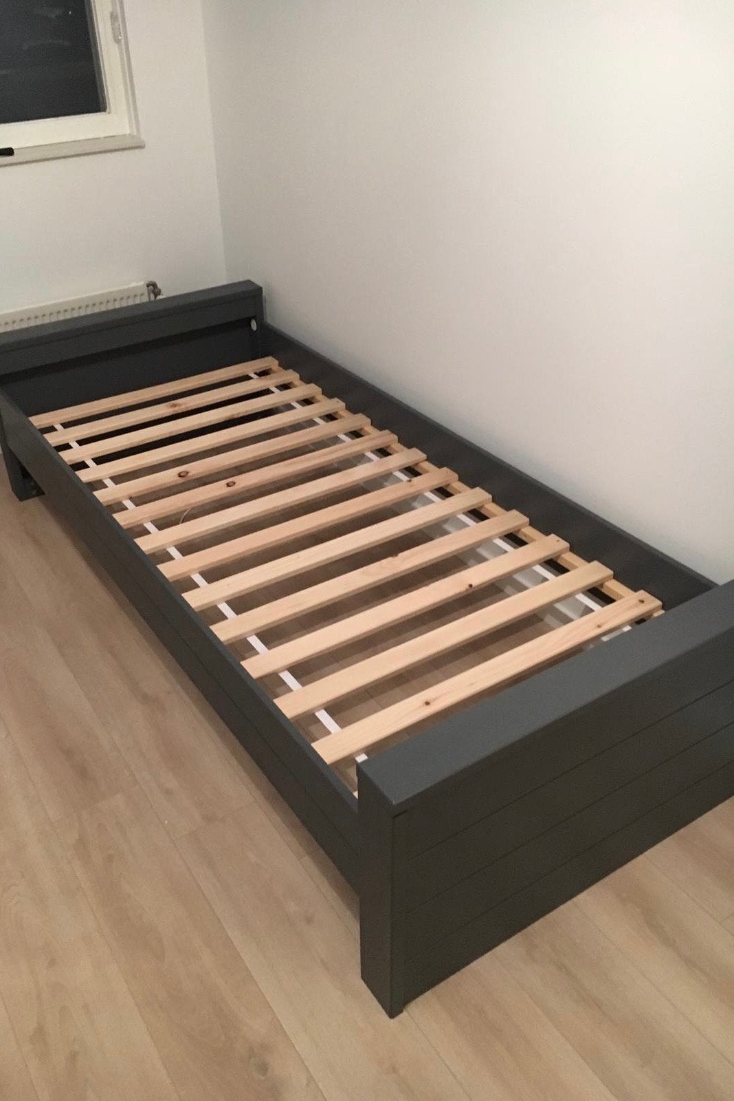 Woood bed met lattenbodem - Zo goed als nieuw, Ophalen, 90 cm, Eenpersoons, Zo goed als nieuw
