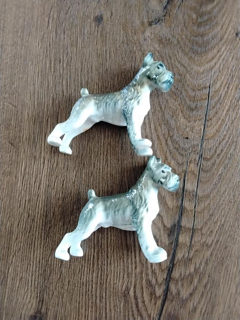 2 porseleinen hondjes, Ophalen of Verzenden