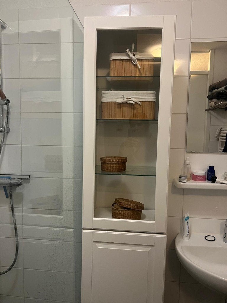 Ikea Bathroom Cabinet, Ophalen, (Half)hoge kast, Minder dan 50 cm, Zo goed als nieuw