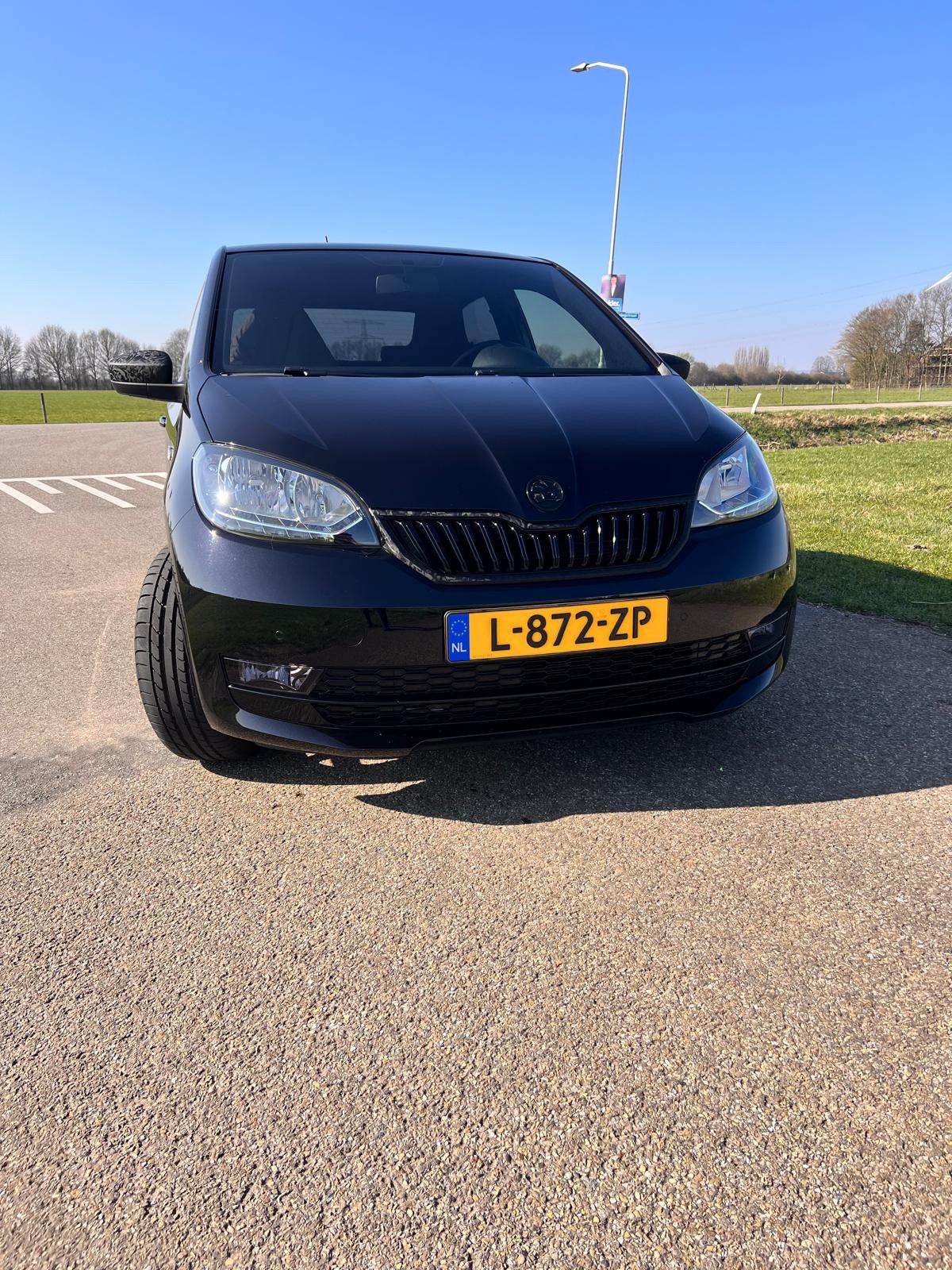 Skoda Citigo 1.0 T 55KW 5D 2019 Zwart, Auto's, Skoda, Voorwielaandrijving, Stof, Zwart, Automatische klimaatregeling
