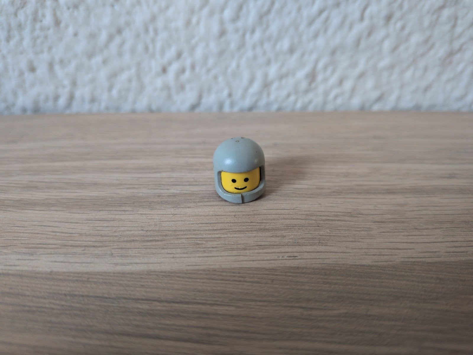 Lego Grijze Helm Yellow Castle, Kinderen en Baby's, Speelgoed | Duplo en Lego, Inclusief minifiguren, Gebruikt, Lego, Ophalen of Verzenden