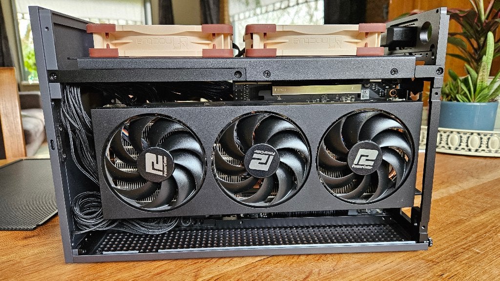 AMD RX 7900 GRE videokaart, Computers en Software, Videokaarten, AMD, GDDR6, PCI-Express 4, Ophalen of Verzenden