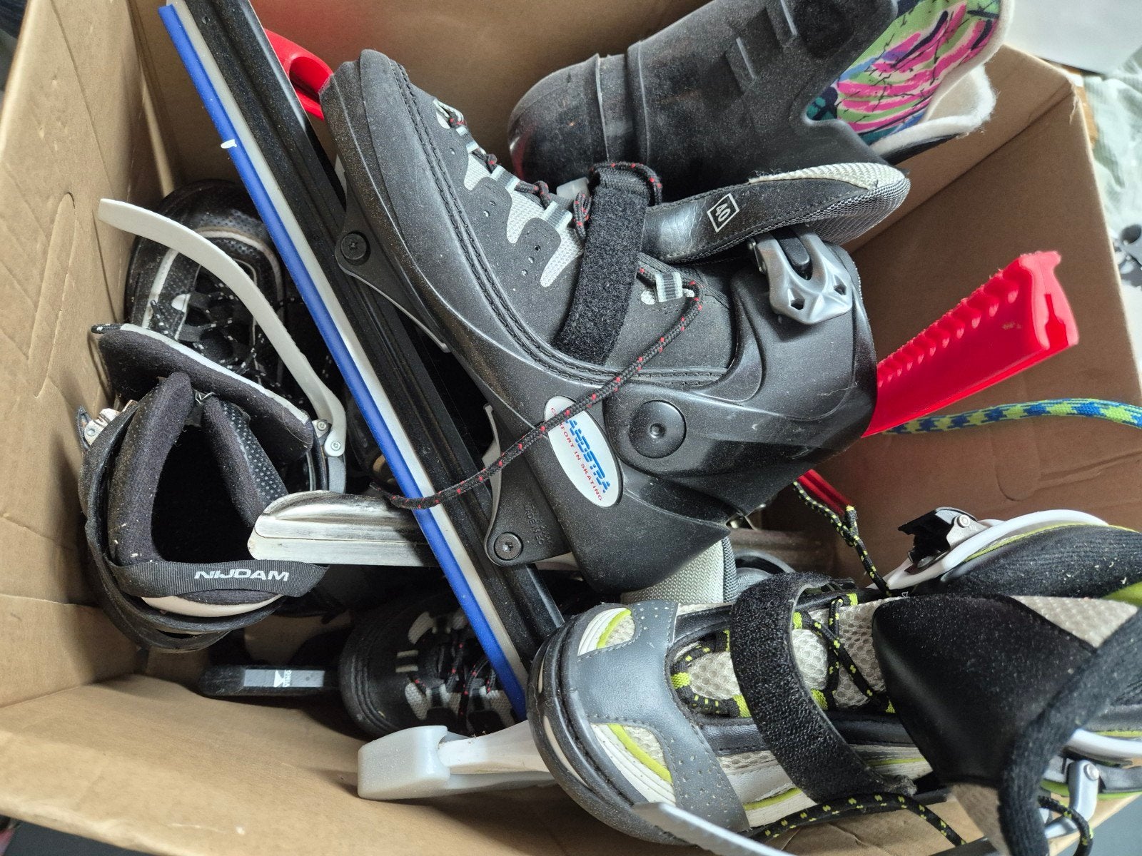 4 paar schaatsen: Zandstra (43, 40) en Nijdam (34-37, 33-36), Ophalen, Gebruikt, Noren, Nijdam