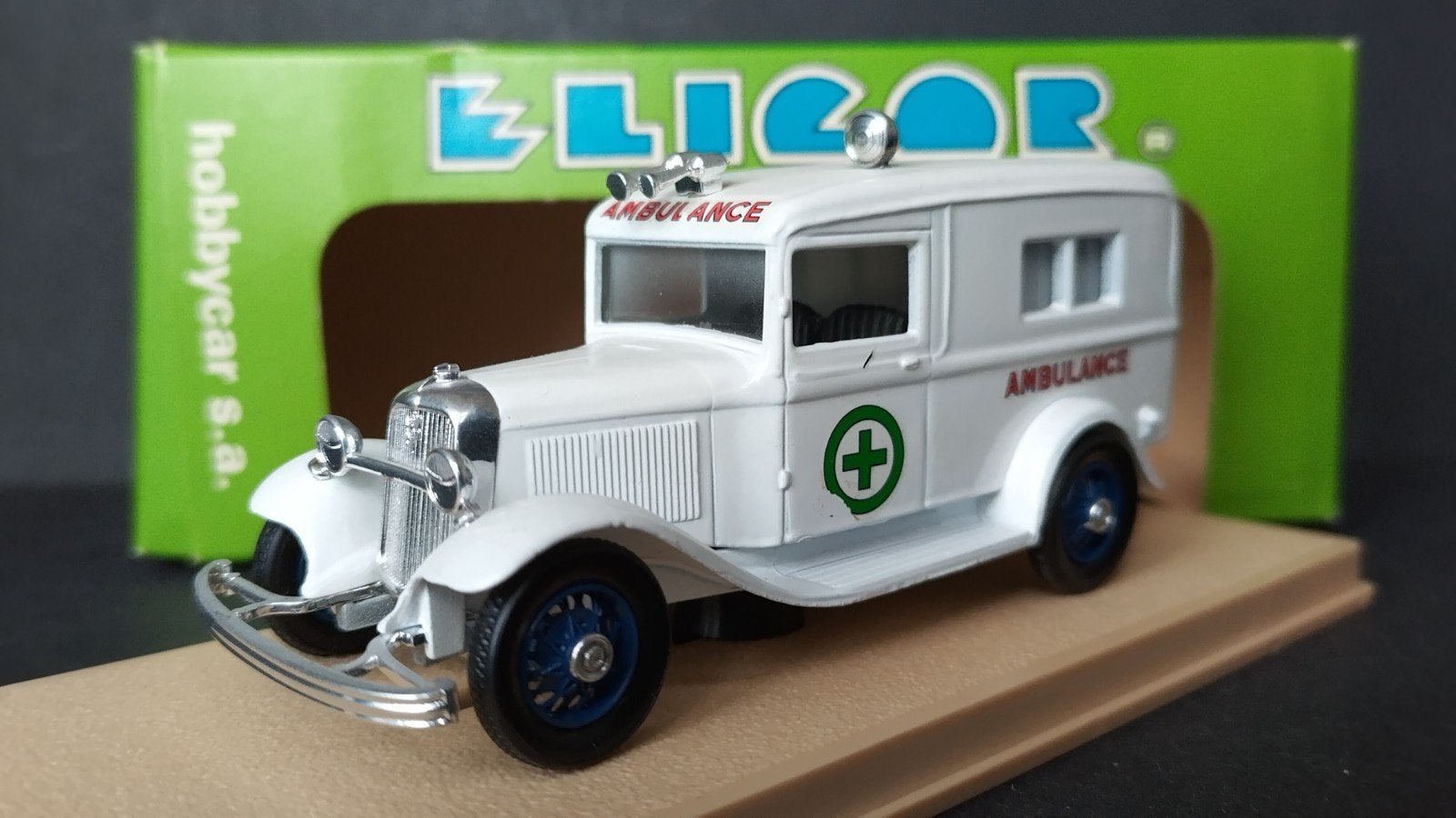 Ford V8 Ambulance 1:43 Eligor Pol, Overige merken, Auto, Verzenden, M