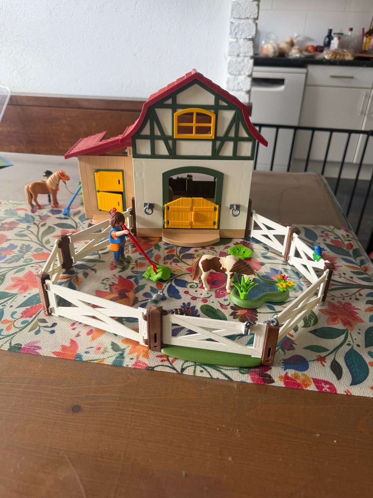 Playmobil Paardenstal - Compleet en in goede staat, Ophalen, Gebruikt, Gebouw, Complete set