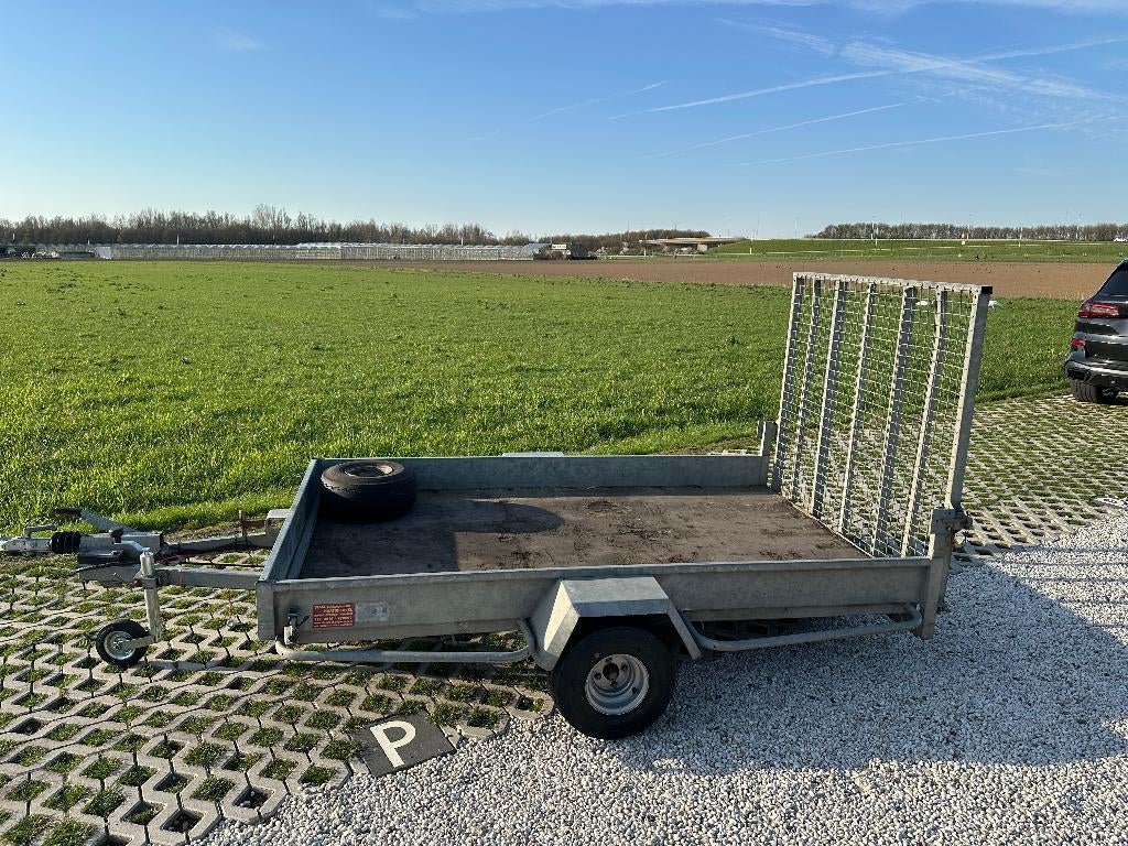 Enkelasser transporter met oprijklep – ideaal voor transport, Ophalen, Gebruikt