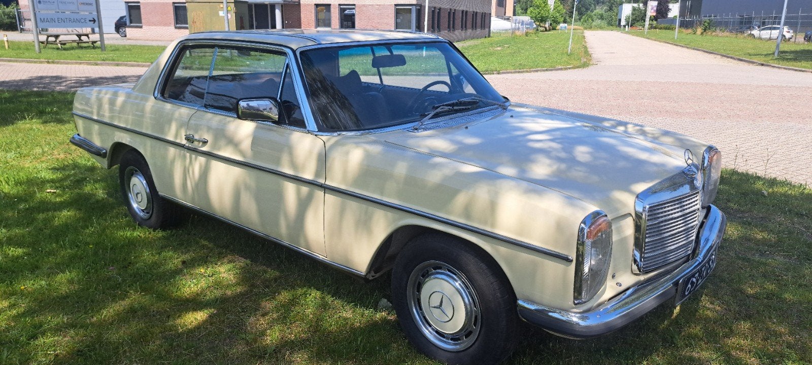 Mercedes-Benz 200-Serie 2.7 280 CE 1975, foto 6