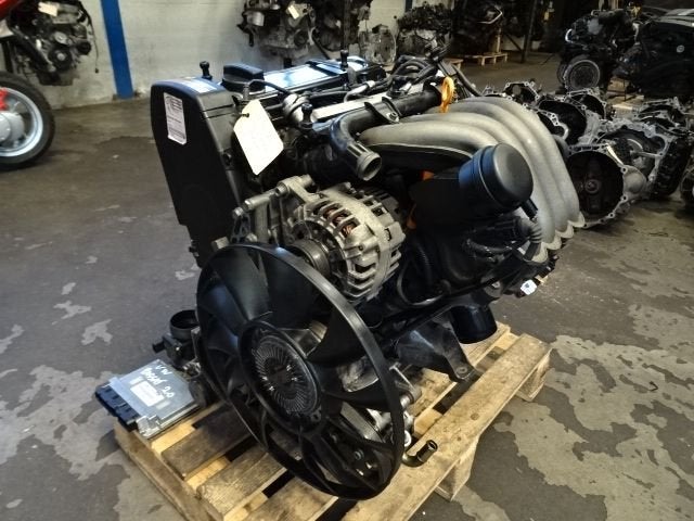 Motor AZM VW Passat 3BG Bj 2002 2.0 85 kw benz 185000 km., Gebruikt, -, Volkswagen, Herkomst onderdeel bekend