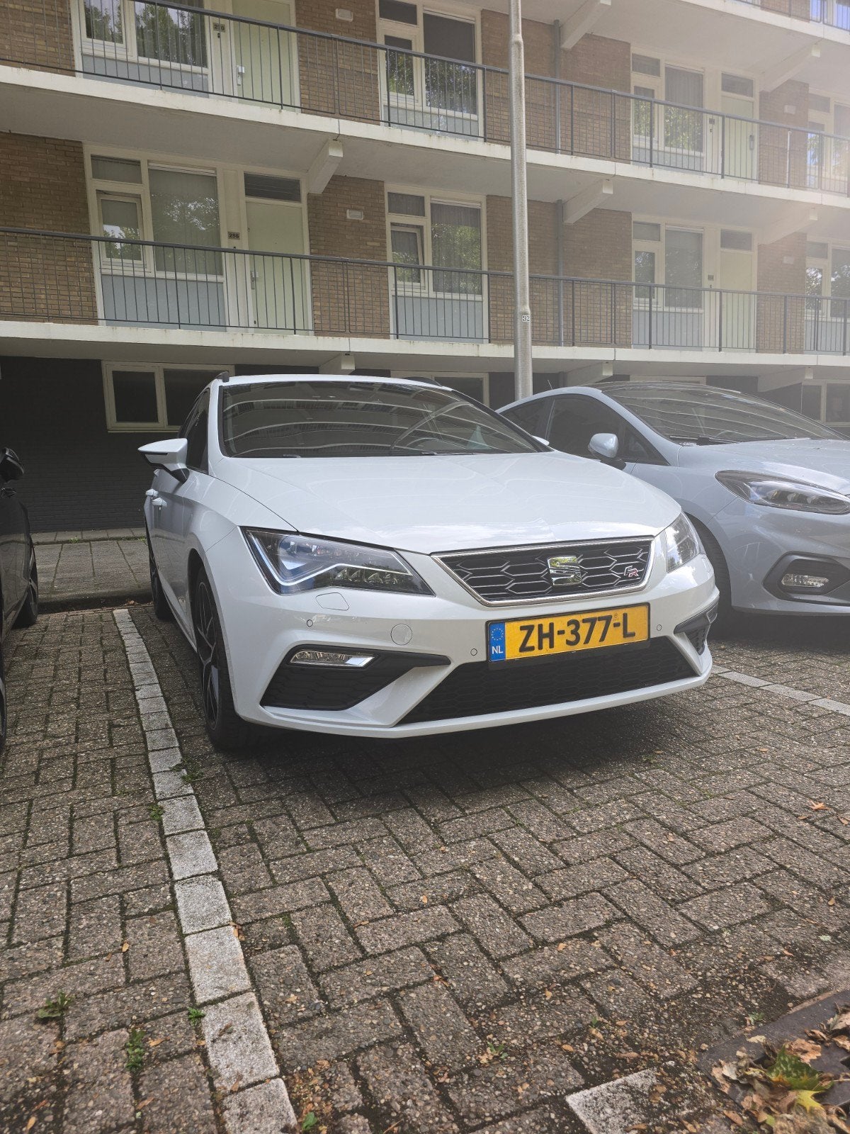 Seat Leon 1.5 TSI 150PK Dsg-7 2019 Wit, Auto's, 15 km/l, 1498 cc, 4 cilinders, 1194 kg
