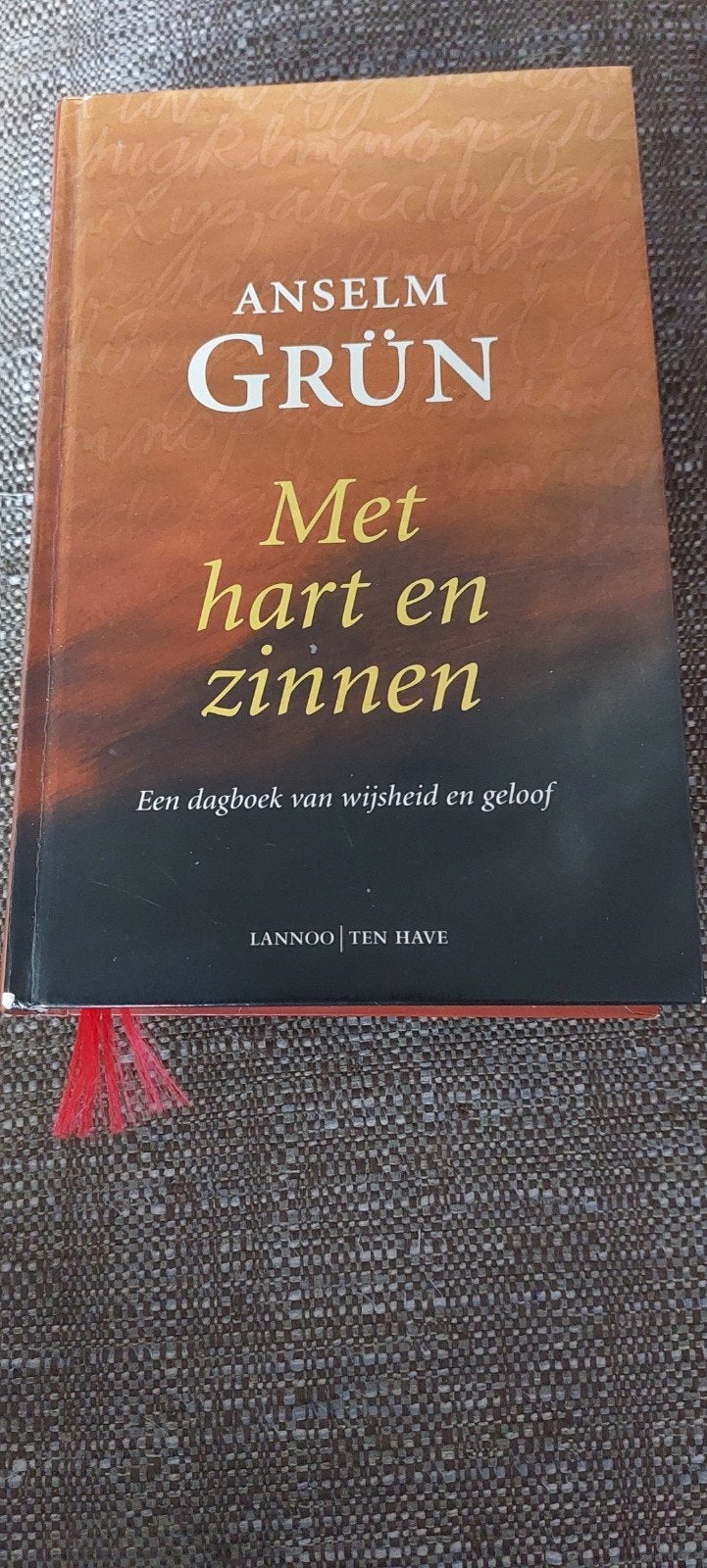 Anselm Grün - Met hart en zinnen, en 2 andere boeken van hem, Boeken, Ophalen of Verzenden, Zo goed als nieuw, Anselm Grün