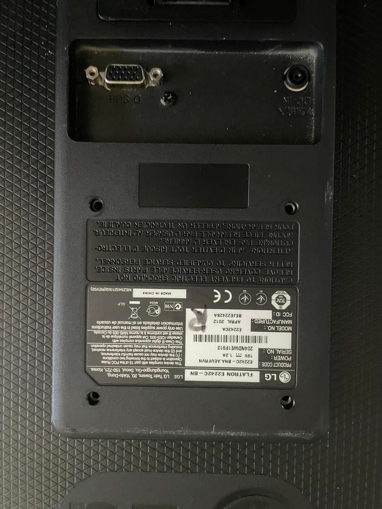 LG Flatron E2242C-BN Monitor - Zonder kabels- 5 heb ik er!, Ophalen, Gebruikt, IPS, VGA