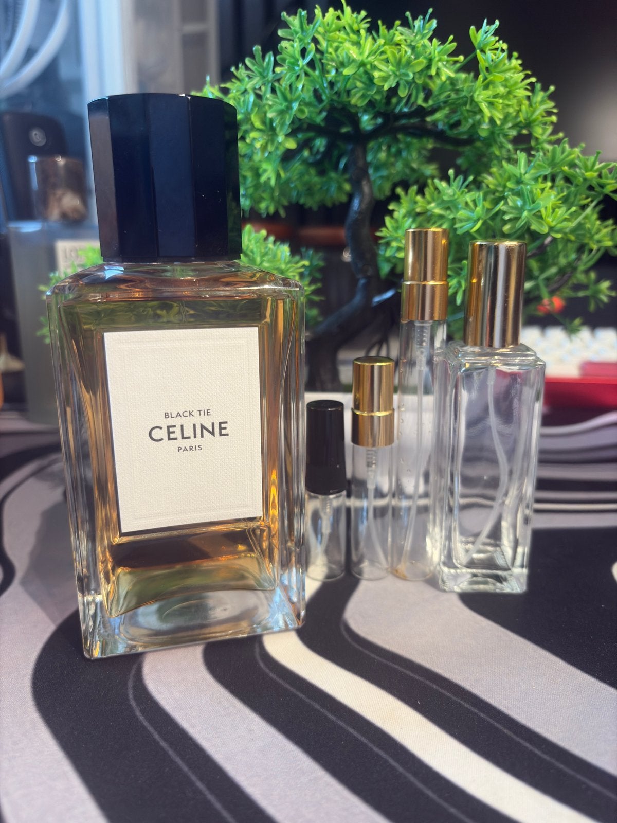 Celine - Black Tie Sample/Decant/Tester, Sieraden, Tassen en Uiterlijk, Uiterlijk | Parfum, Ophalen, Zo goed als nieuw