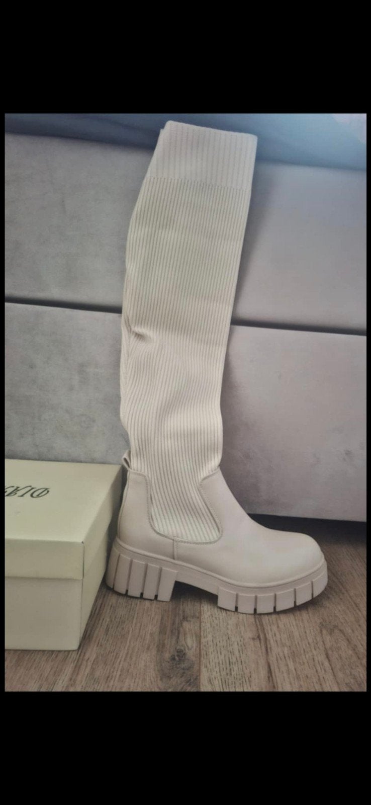 Nieuwe beige overknee laarzen met grove zool,Maat 39, Ophalen of Verzenden, Nieuw, Beige, Hoge laarzen