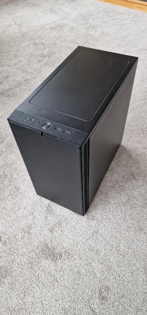 Midi Tower computer compleet, Computers en Software, Desktop Pc's, Zo goed als nieuw, 3 tot 4 Ghz, HDD, SSD, 8 GB, Ophalen