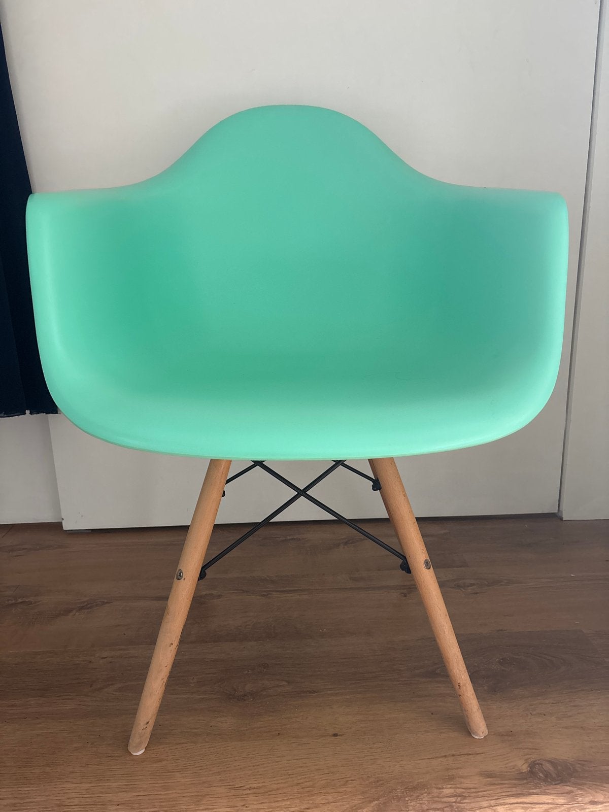 Design stoel mintgroen met houten poten, Ophalen, Gebruikt, Overige kleuren, Eén