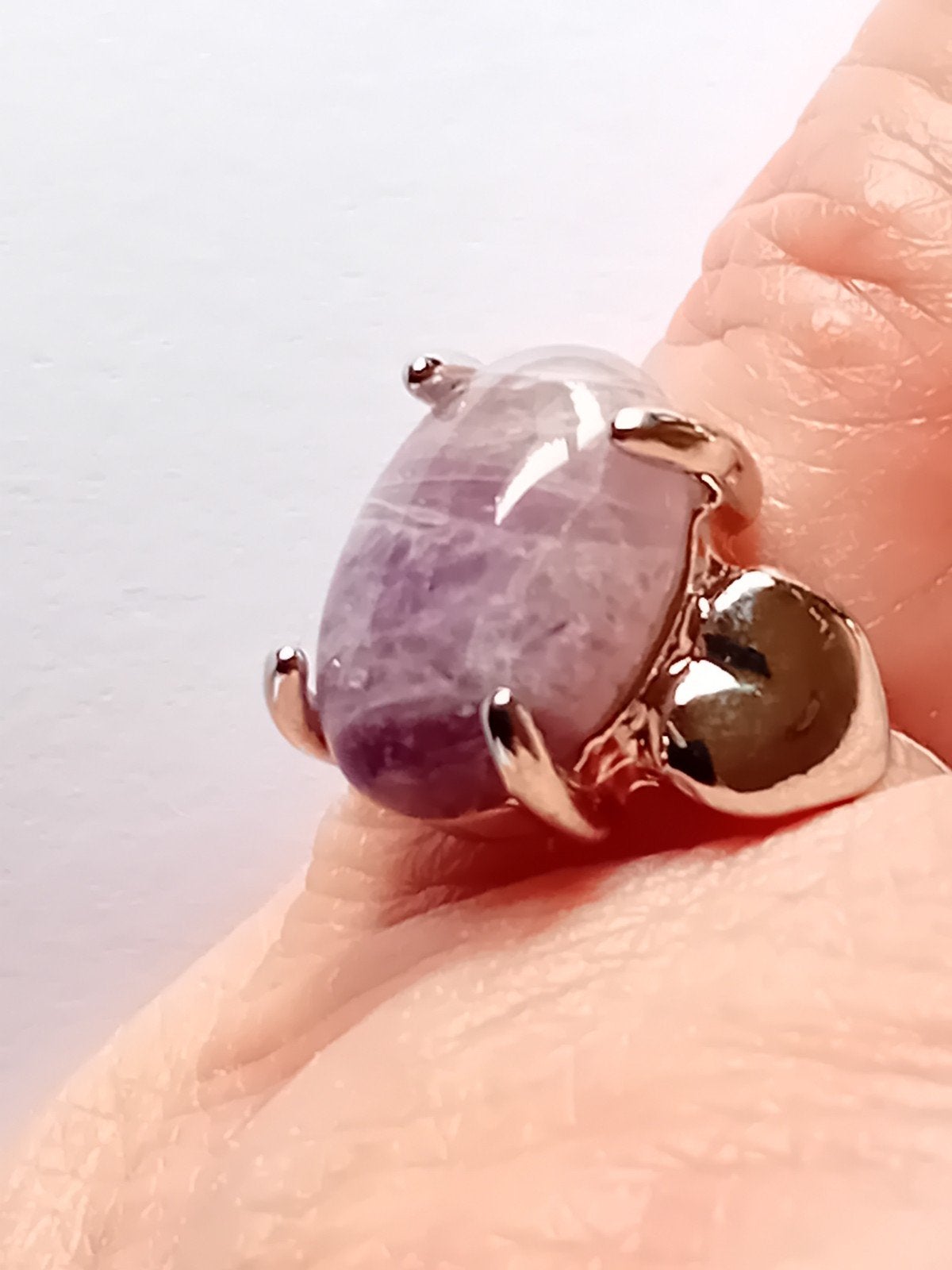 Prachtige zilver gekleurd ring met amethist edelsteen, Paars, Ophalen of Verzenden, Dame, Zilver