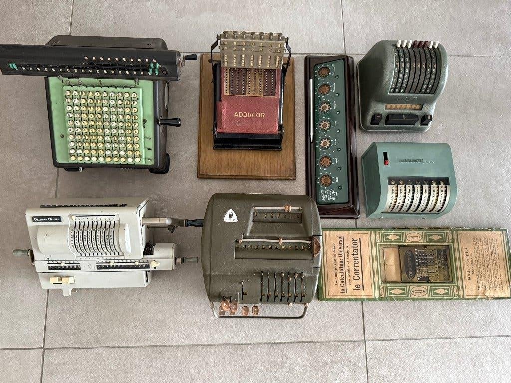 Verzameling antieke mechanische calculators, Ophalen