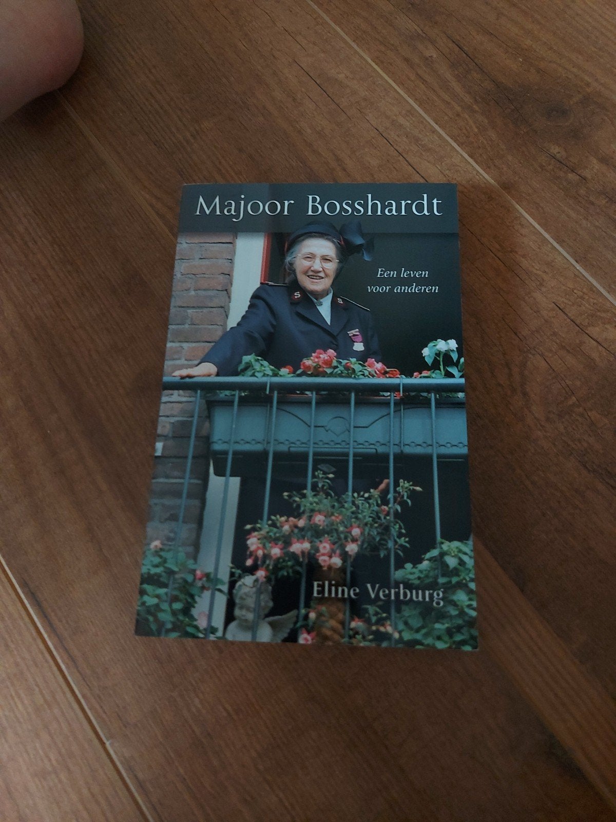 Majoor Bosshardt: Een leven voor anderen - Eline Verburg, Boeken, Biografieën, Verzenden, Zo goed als nieuw, Eline Verburg, Religie