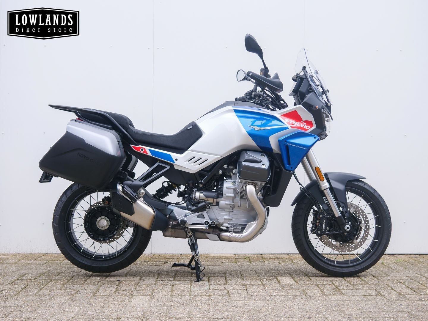 MOTO GUZZI STELVIO DUECENTO TRIBUTO (bj 2025), Motoren, Motoren | Moto Guzzi, 2 cilinders, Motorrijbewijs A, Bedrijf, Onbekend